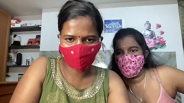 Snapshot of Tamil_Sanjana_ chatting on 06-20-26, 01:05 Tamil Sanjana online show from 06-20-26, 01:05
