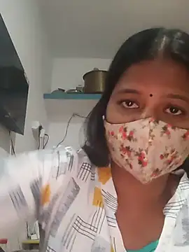 Snapshot of Tamil_Sanjana_ chatting on 02-16-25, 02:10 Tamil Sanjana  online show from 02-16-25, 02:10