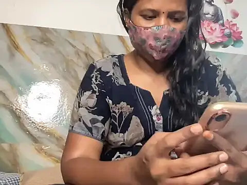 Snapshot of Tamil_Sanjana_ chatting on 09-24-25, 06:42 Tamil Sanjana  online show from 09-24-25, 06:42