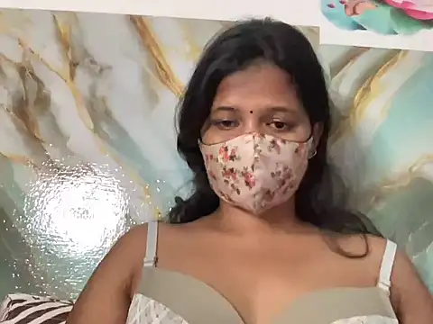 Snapshot of Tamil_Sanjana_ chatting on 10-01-25, 06:07 Tamil Sanjana  online show from 10-01-25, 06:07