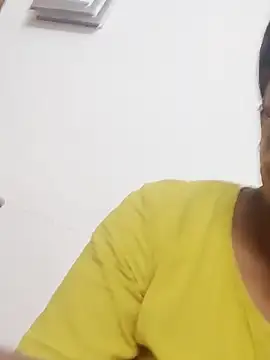 Snapshot of Tamil_Sanjana_ chatting on 03-03-25, 04:05 Tamil Sanjana  online show from 03-03-25, 04:05