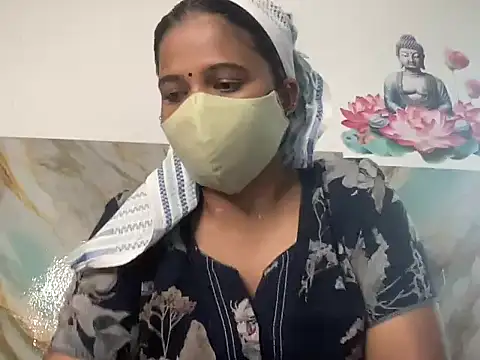 Snapshot of Tamil_Sanjana_ chatting on 10-16-25, 06:43 Tamil Sanjana  online show from 10-16-25, 06:43