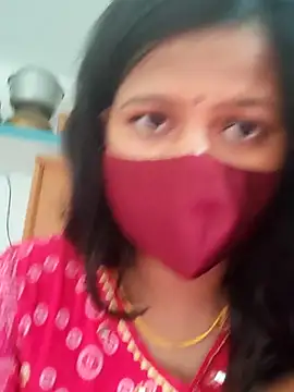Snapshot of Tamil_Sanjana_ chatting on 03-07-25, 05:08 Tamil Sanjana  online show from 03-07-25, 05:08