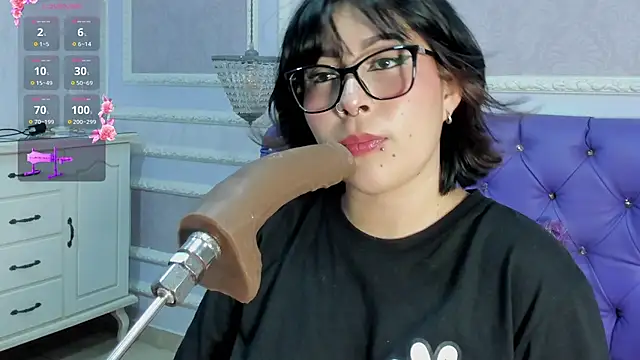 Lily Martinez online show from 02-05-26, 06:53