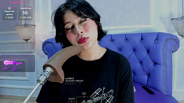 Snapshot of Lily_Martinez chatting on 09-28-25, 03:13 Lily Martinez online show from 09-28-25, 03:13