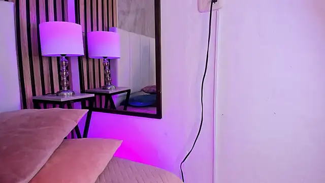 Samantha Good online show from 12-22-25, 12:49