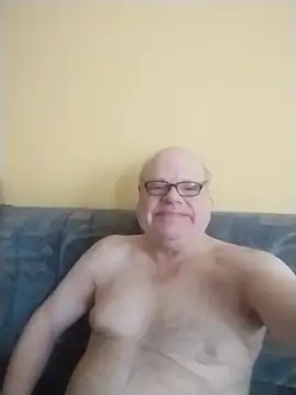 Snapshot of jk6t chatting on 04-19-26, 11:22 jk6t online show from 04-19-26, 11:22