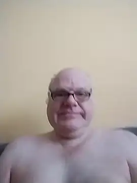 Snapshot of jk6t chatting on 01-11-26, 01:07 jk6t online show from 01-11-26, 01:07