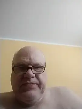 Snapshot of jk6t chatting on 05-11-26, 10:27 jk6t online show from 05-11-26, 10:27