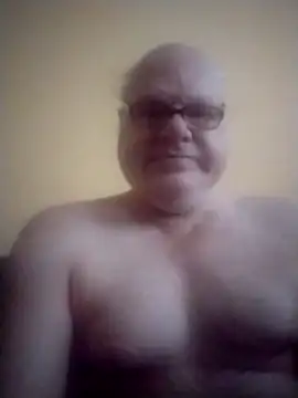 Snapshot of jk6t chatting on 12-19-25, 10:06 jk6t online show from 12-19-25, 10:06