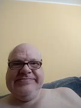 Snapshot of jk6t chatting on 06-05-26, 10:54 jk6t online show from 06-05-26, 10:54