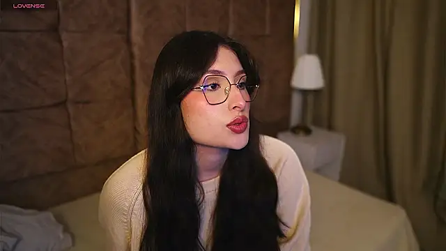 Daisha Riley online show from 03-11-26, 03:44