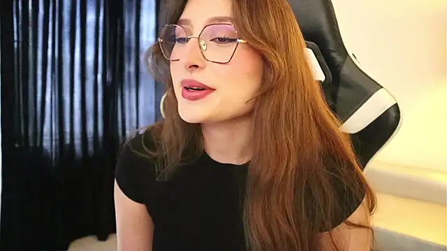 Daisha Riley online show from 11-18-25, 02:53