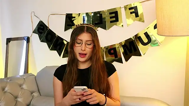 Daisha Riley online show from 10-11-25, 02:29