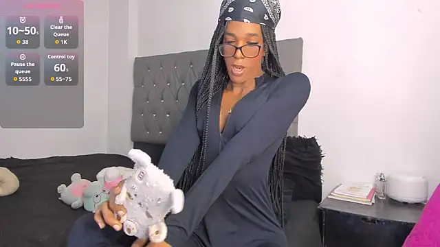 valeria montess online show from 11-25-25, 11:05