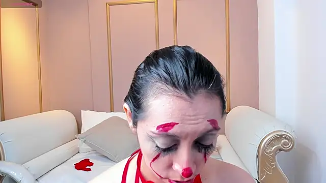 PerlaPreciosa online show from 10-25-25, 04:11