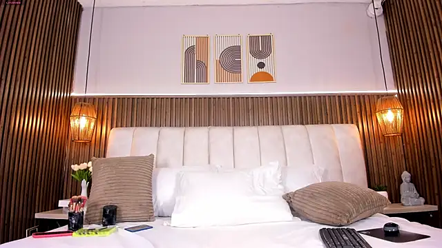 PerlaPreciosa online show from 03-28-26, 04:13