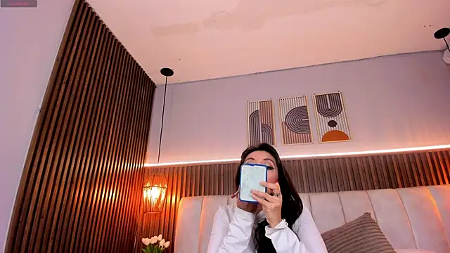 PerlaPreciosa online show from 03-31-26, 04:03