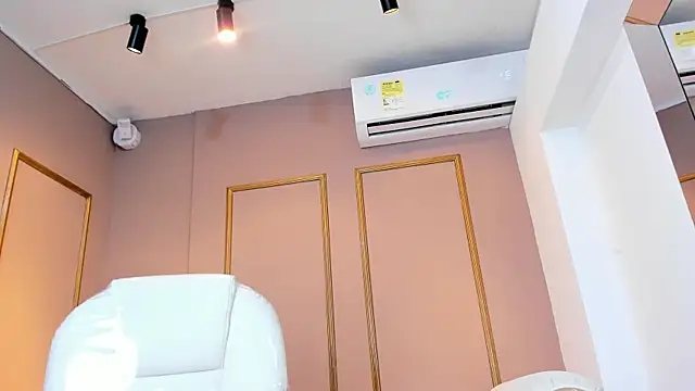 PerlaPreciosa online show from 11-01-25, 04:08