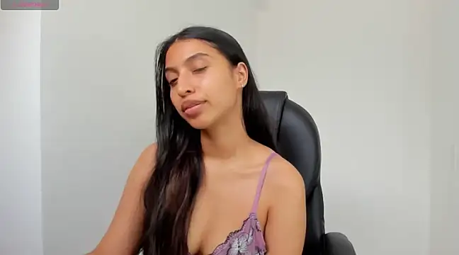 Snapshot of Ninna--1 chatting on 03-07-25, 08:44 Ninna--1 online show from 03-07-25, 08:44