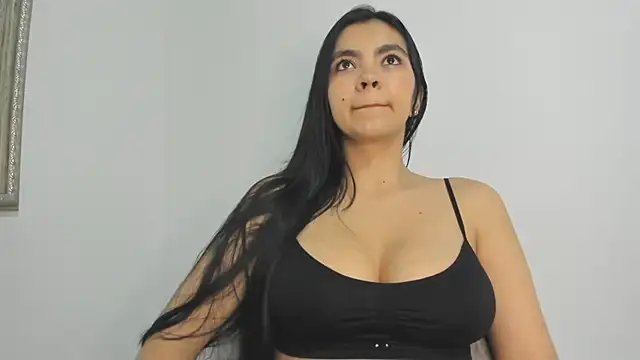 Snapshot of nathyy_garcia chatting on 10-29-25, 03:27 nathyy garcia online show from 10-29-25, 03:27