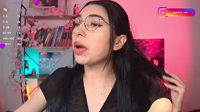 Snapshot of Sweet_Nyx chatting on 06-20-26, 11:32 Sweet Nyx online show from 06-20-26, 11:32