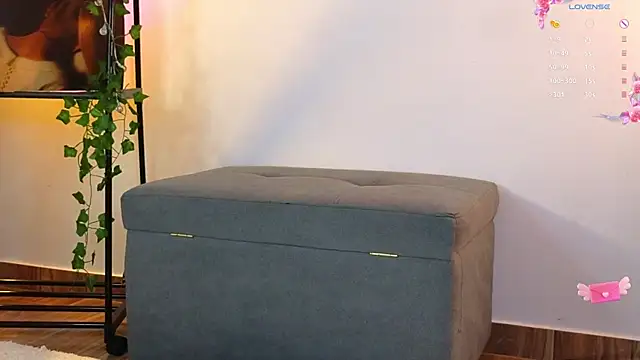 Snapshot of Sweet_Nyx chatting on 03-06-25, 10:36 Sweet Nyx online show from 03-06-25, 10:36