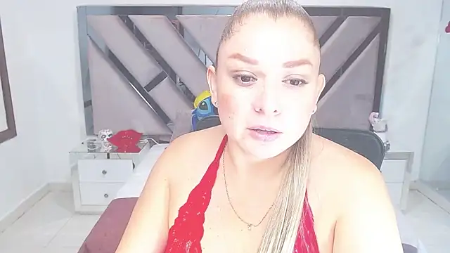 Snapshot of natalia5560 chatting on 03-03-25, 03:22 natalia5560 online show from 03-03-25, 03:22