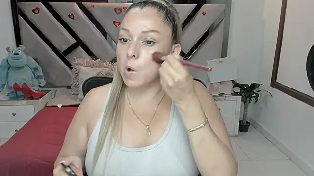 natalia5560 online show from 11-10-25, 01:27