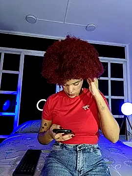 Snapshot of loladupont chatting on 04-14-26, 02:38 loladupont online show from 04-14-26, 02:38