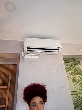 Snapshot of loladupont chatting on 04-01-26, 03:08 loladupont online show from 04-01-26, 03:08