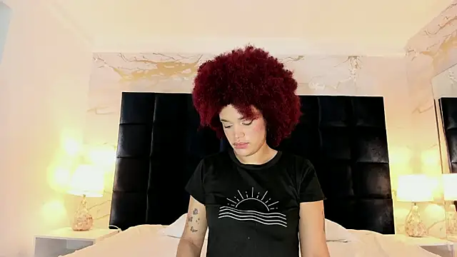 Snapshot of loladupont chatting on 03-08-26, 03:10 loladupont online show from 03-08-26, 03:10