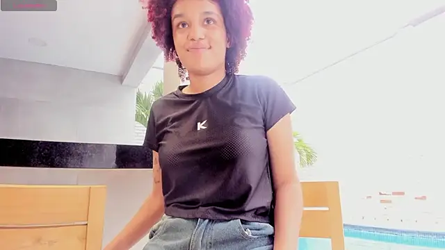 Snapshot of loladupont chatting on 03-02-25, 11:41 loladupont online show from 03-02-25, 11:41