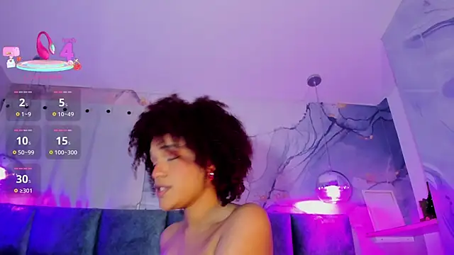 Snapshot of loladupont chatting on 03-03-25, 03:00 loladupont online show from 03-03-25, 03:00