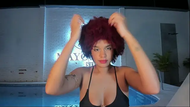 Snapshot of loladupont chatting on 09-19-25, 03:10 loladupont online show from 09-19-25, 03:10