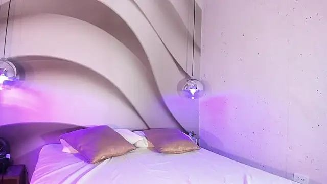 loladupont online show from 11-09-25, 03:21