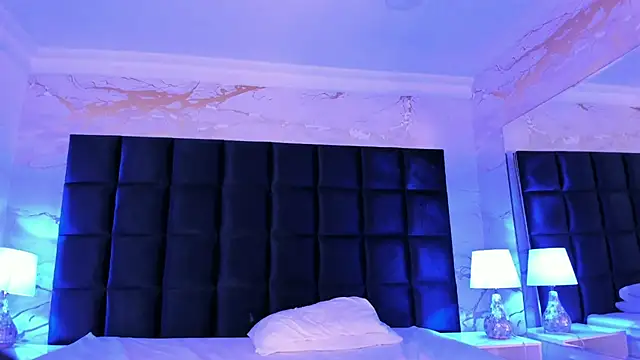 Snapshot of loladupont chatting on 02-20-26, 03:14 loladupont online show from 02-20-26, 03:14