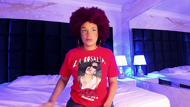 Snapshot of loladupont chatting on 02-14-26, 03:07 loladupont online show from 02-14-26, 03:07