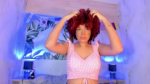 Snapshot of loladupont chatting on 07-13-26, 03:28 loladupont online show from 07-13-26, 03:28