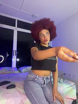 Snapshot of loladupont chatting on 04-06-26, 02:51 loladupont online show from 04-06-26, 02:51