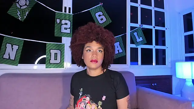 Snapshot of loladupont chatting on 06-13-26, 03:04 loladupont online show from 06-13-26, 03:04