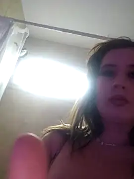 Snapshot of stunnaagirll chatting on 10-18-25, 06:54 stunnaagirll online show from 10-18-25, 06:54