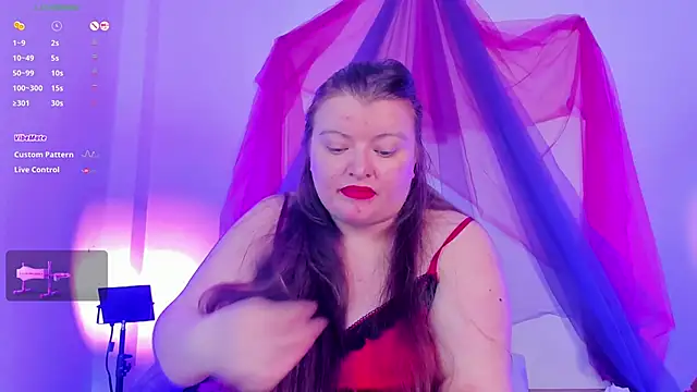 Queensamantha777 online show from 06-03-26, 02:33