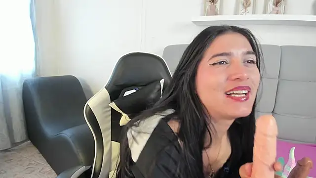 Chlooe Zoe online show from 04-10-26, 08:05