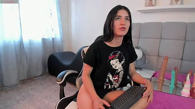 Chlooe Zoe online show from 12-01-25, 07:26