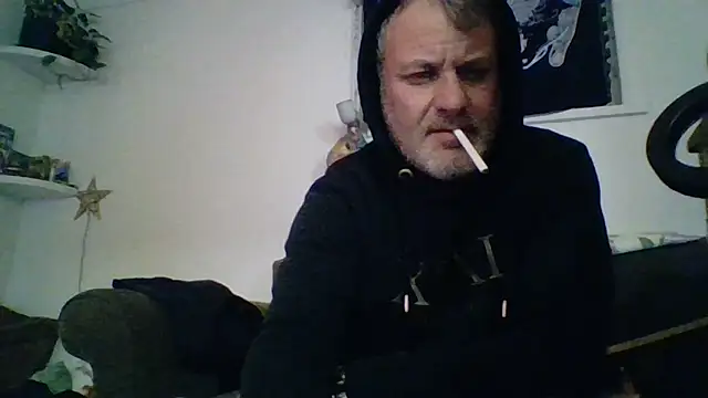 SilverandFox online show from 11-06-25, 10:08