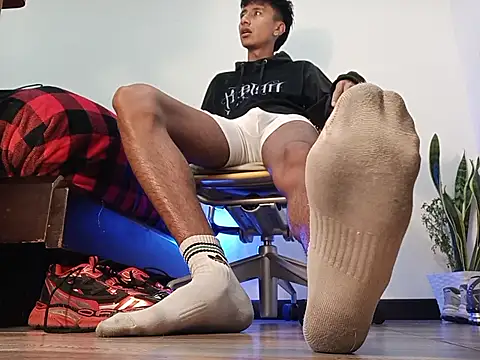 codysmith online show from 12-21-25, 01:35