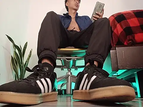 codysmith online show from 11-18-25, 01:03