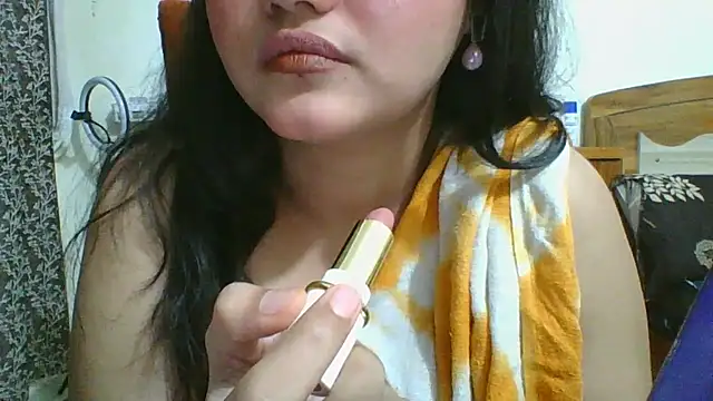Snapshot of Riya_Stream01 chatting on 04-24-26, 06:21 Riya Stream01 online show from 04-24-26, 06:21