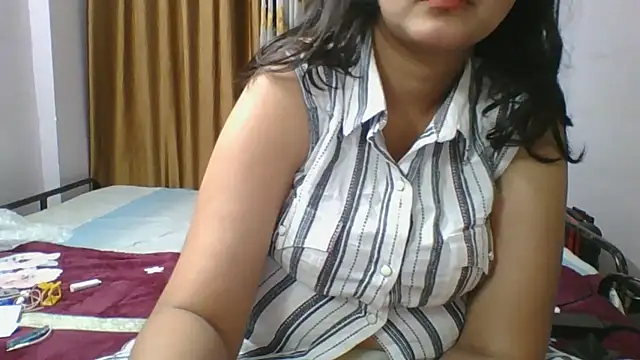 Snapshot of Riya_Stream01 chatting on 04-28-26, 07:40 Riya Stream01 online show from 04-28-26, 07:40